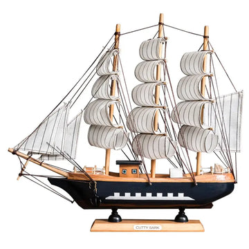 Cutty Sark – Escultura Náutica em Madeira Artesanal