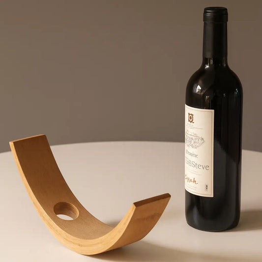 Enari – Porta-Vinho Minimalista com Toque Escandinavo