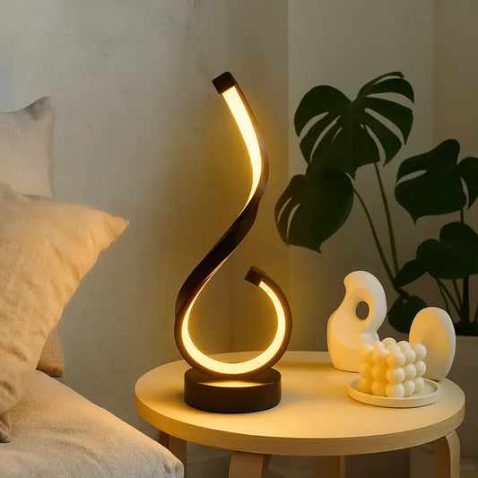 Zaviah – Luz Escultural com Design Contínuo e Minimalista